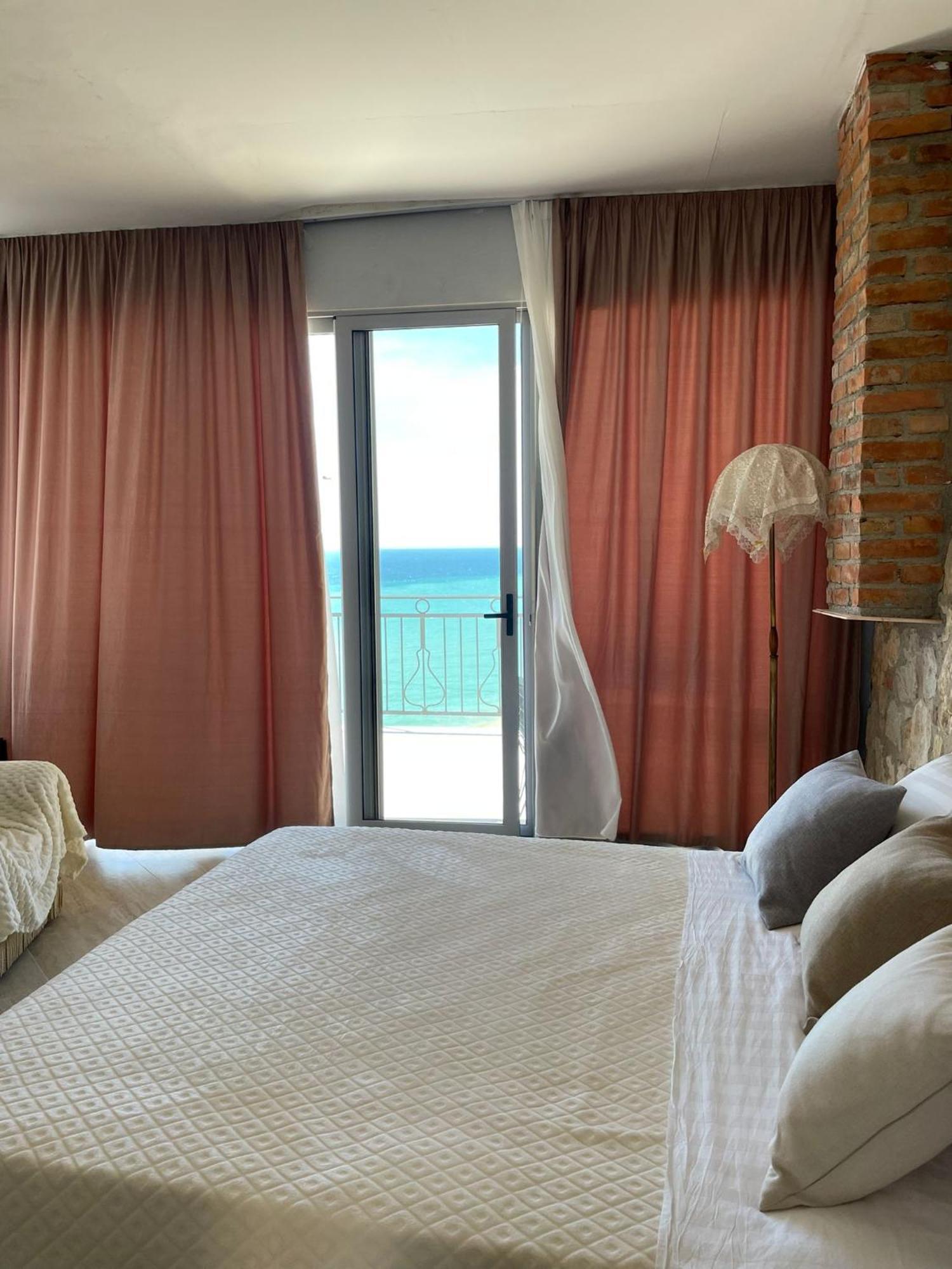 Hotel "San Saena " Radhime Luaran gambar