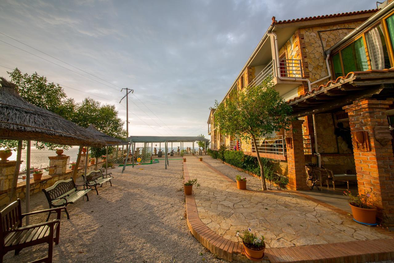 Hotel "San Saena " Radhime Luaran gambar